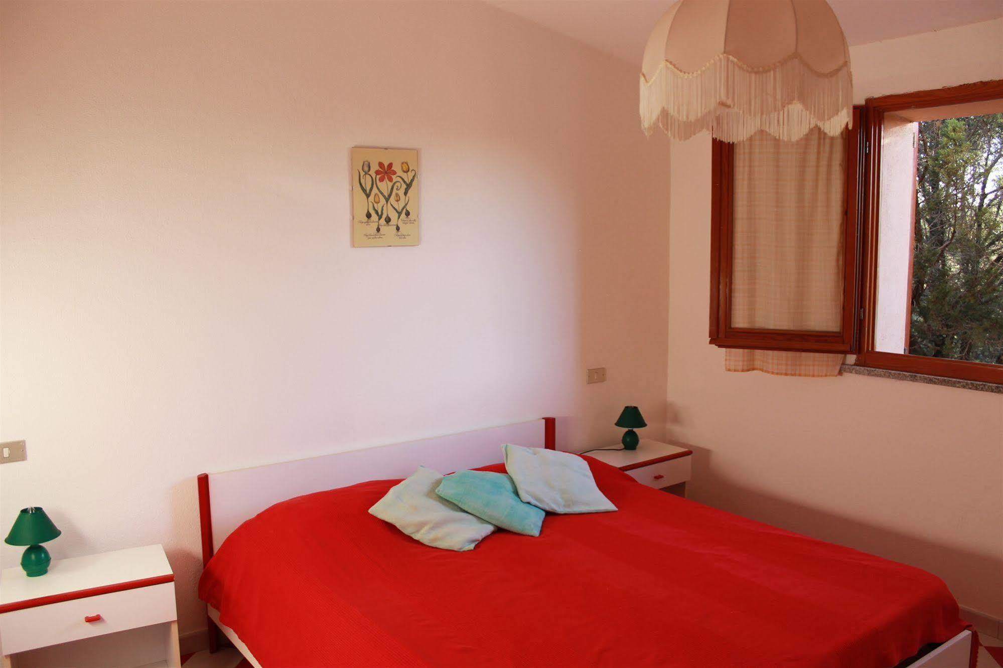 Rena Garden Apartments Санта-Тереза-Галлура Экстерьер фото